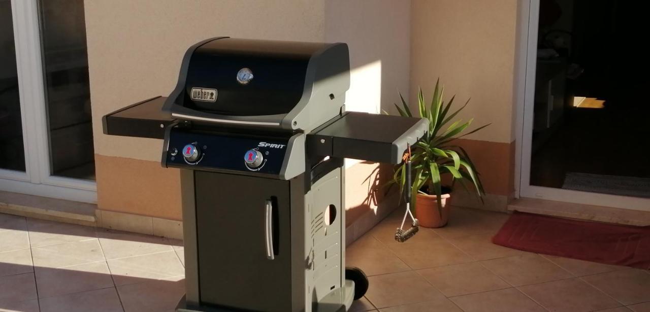 Apartman S Bazenom U Centru Appartement
